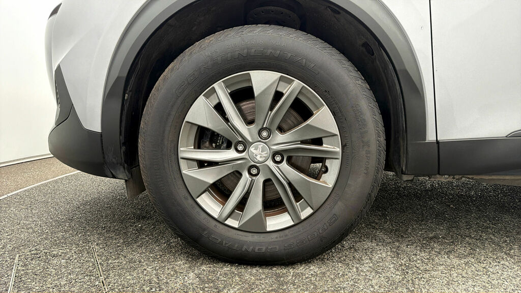Peugeot e-2008 Suv Black #17