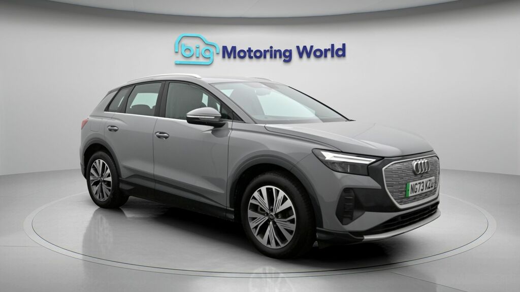 Audi Q4 E Tron 45 Black Edition 82Kwh Black #1