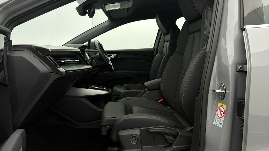 Audi Q4 E Tron 45 Black Edition 82Kwh Black #13