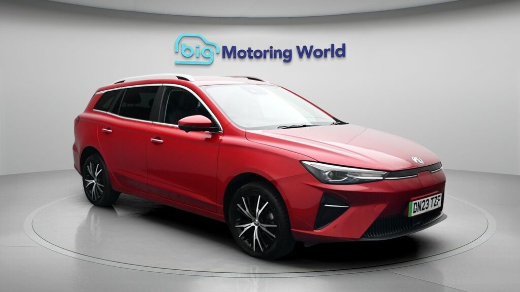 MG MG5 Trophy Long Range Red