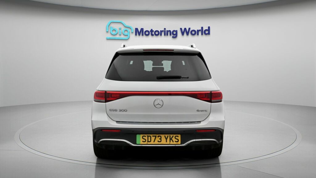 Mercedes-Benz EQB Amg Line SD73YKS White #6