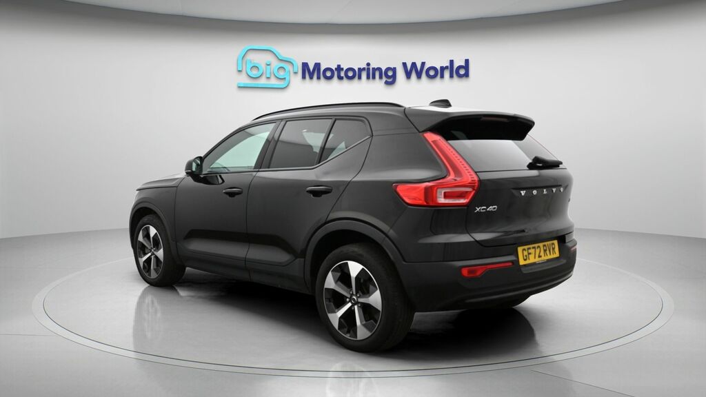 Volvo XC40 Plus Dark GF72RVR Black #5