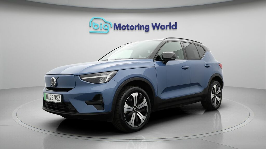 Volvo XC40 Core Blue #3
