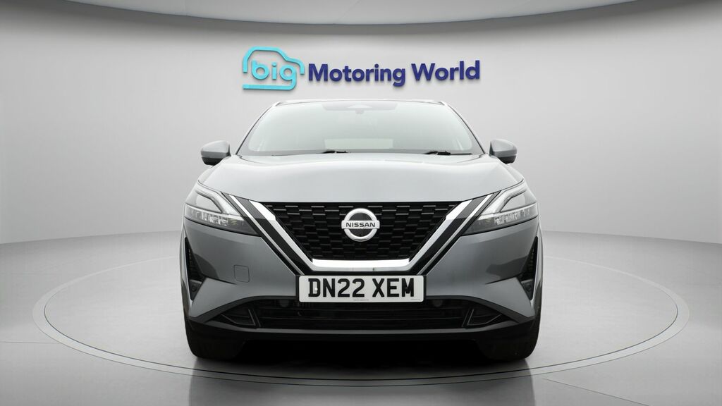 Nissan Qashqai Tekna DN22XEM Grey #2