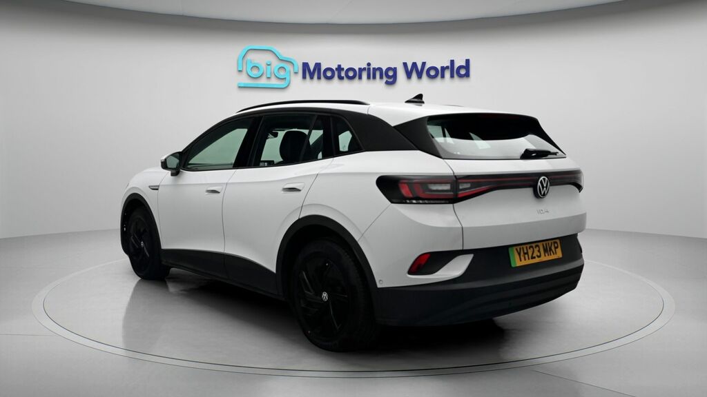 Volkswagen ID.4 Life White #5