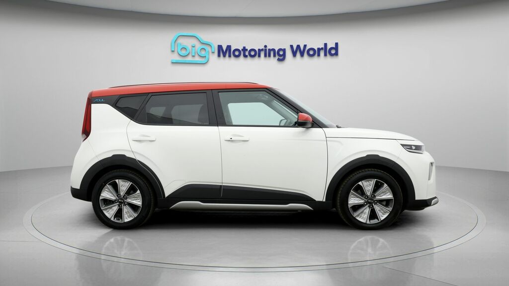 Kia Soul First Edition Black #8