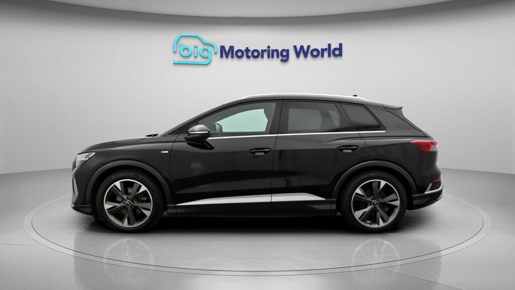 Audi Q4 E Tron S Line SD72YPX Black #4