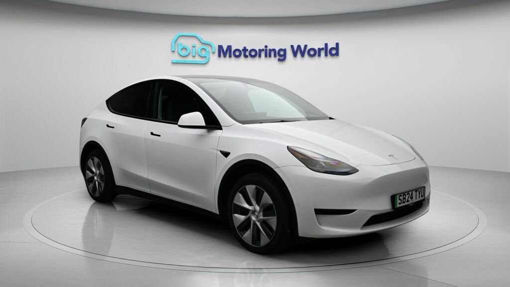 Tesla Model Y Y Model Y Rwd White