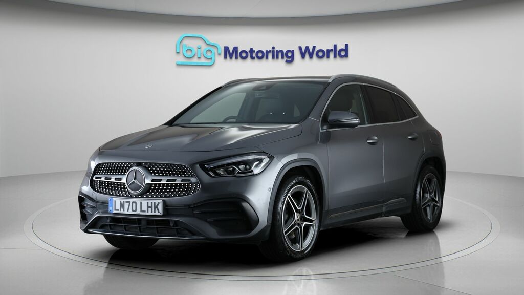 Mercedes-Benz GLA Class Amg Line Grey #3