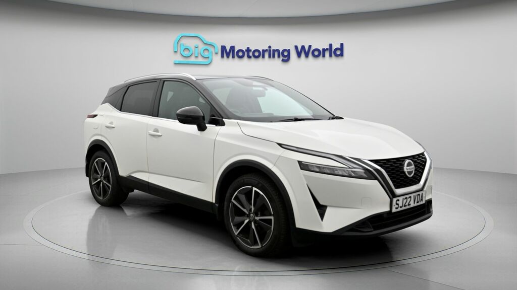 Nissan Qashqai Tekna White