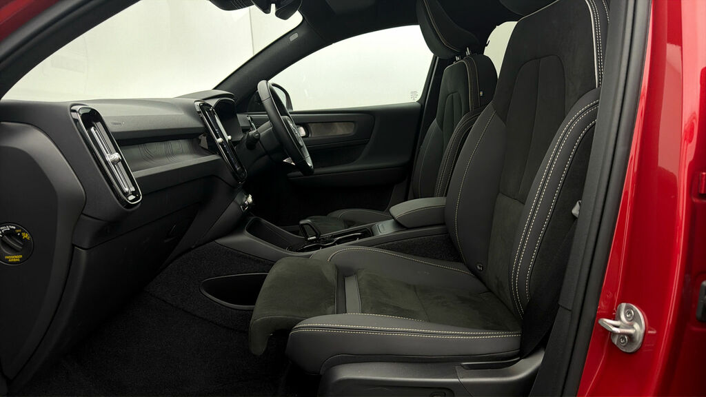 Volvo C40 Twin Ultimate Black #13