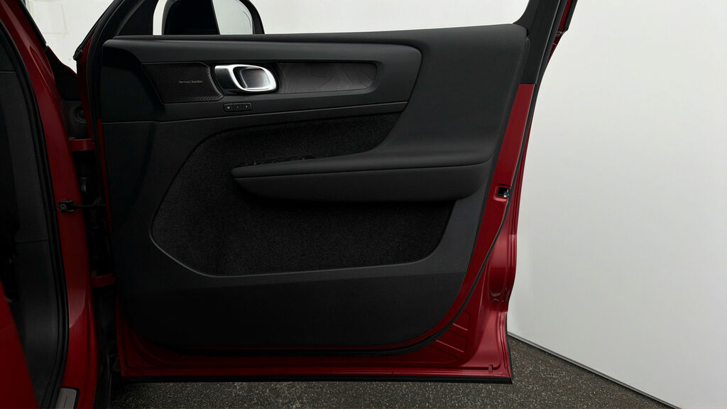 Volvo C40 Twin Ultimate Black #14