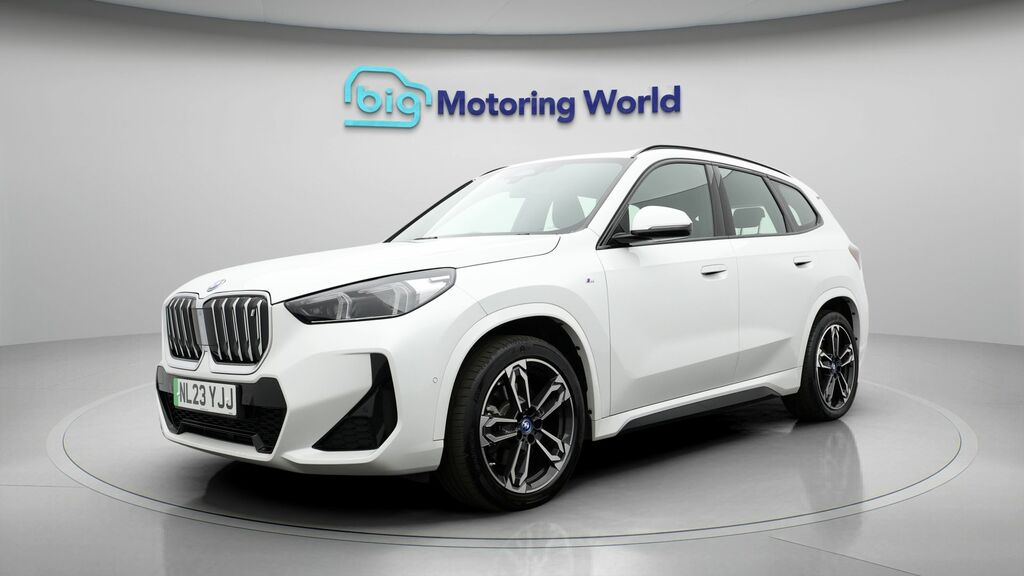 BMW iX1 M Sport White #3