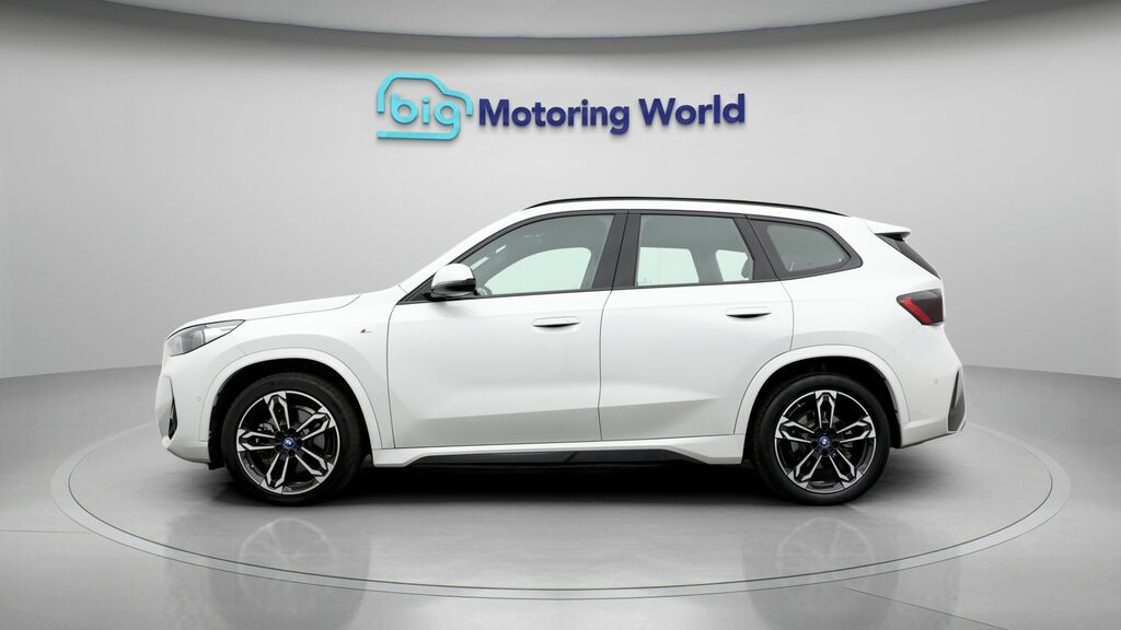 BMW iX1 M Sport White #4