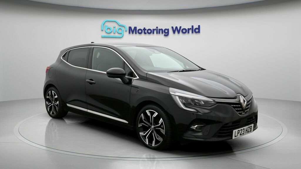 Renault Clio Techno Black