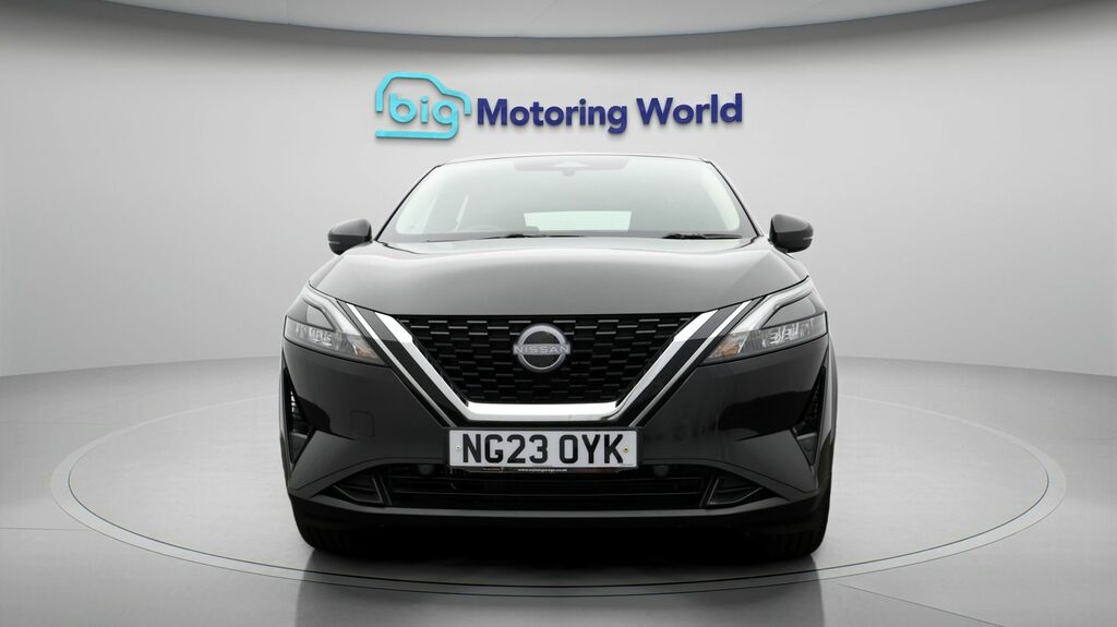 Nissan Qashqai Acenta Premium NG23OYK Black #2