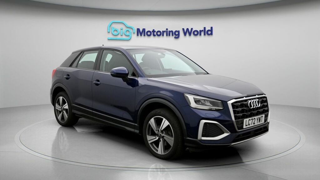 Audi Q2 Sport Blue