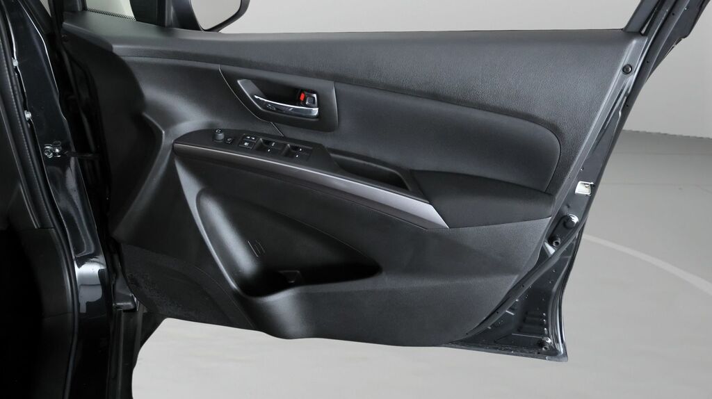 Suzuki S Cross Motion Silver #14