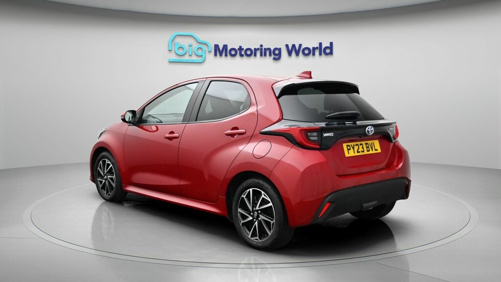 Toyota Yaris Design PY23BVL Red #5