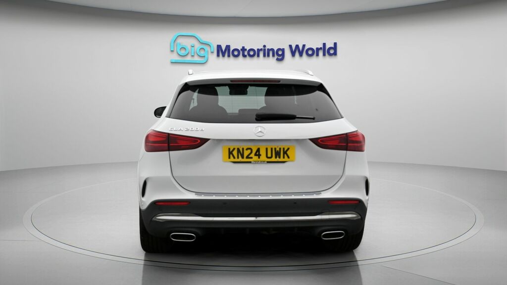 Mercedes-Benz GLA Class Amg Line KN24UWK White #6