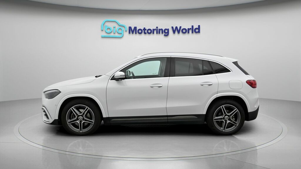 Mercedes-Benz GLA Class Amg Line KN24UWK White #4