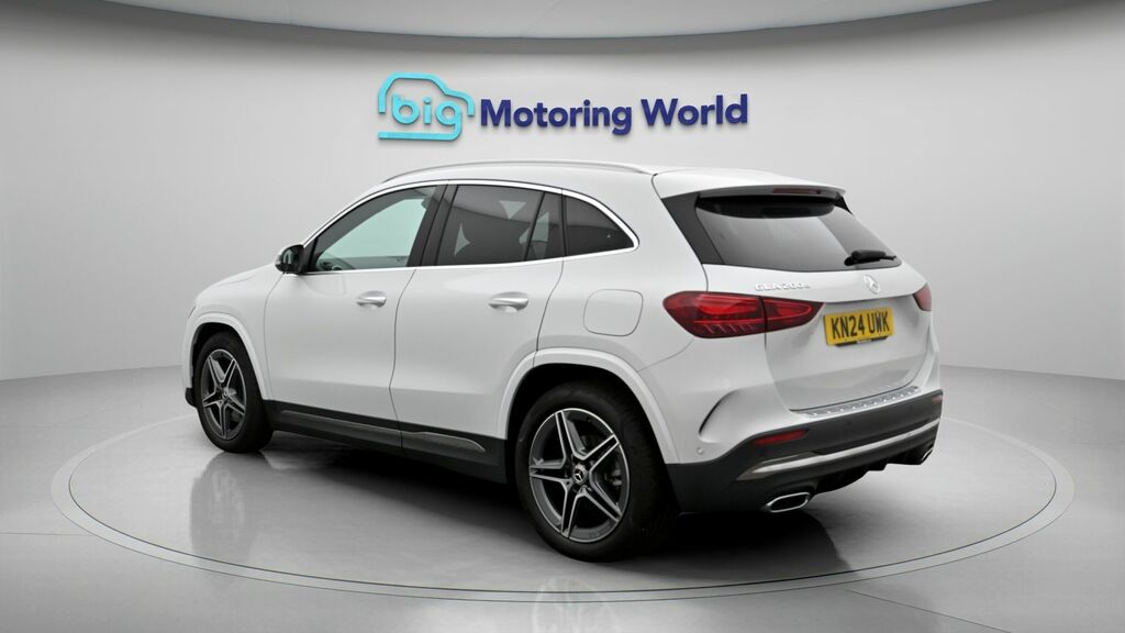 Mercedes-Benz GLA Class Amg Line KN24UWK White #5