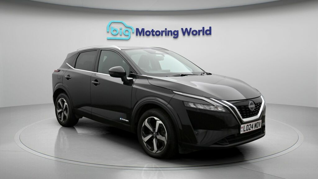 Nissan Qashqai N-connecta Black