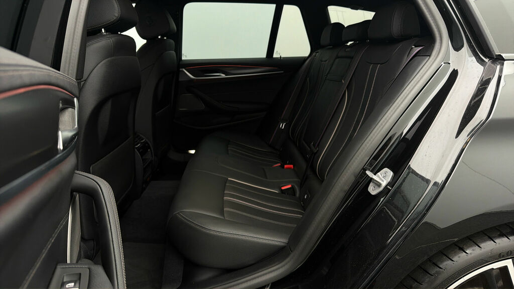 BMW 5 Series Se Blue #15