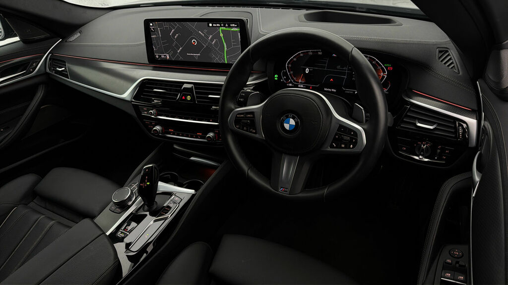 BMW 5 Series Se Blue #9