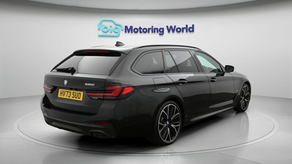 BMW 5 Series Se Blue #7