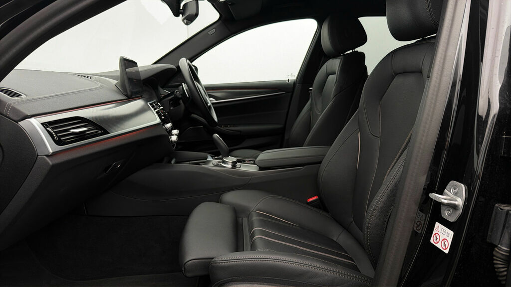 BMW 5 Series Se Blue #13
