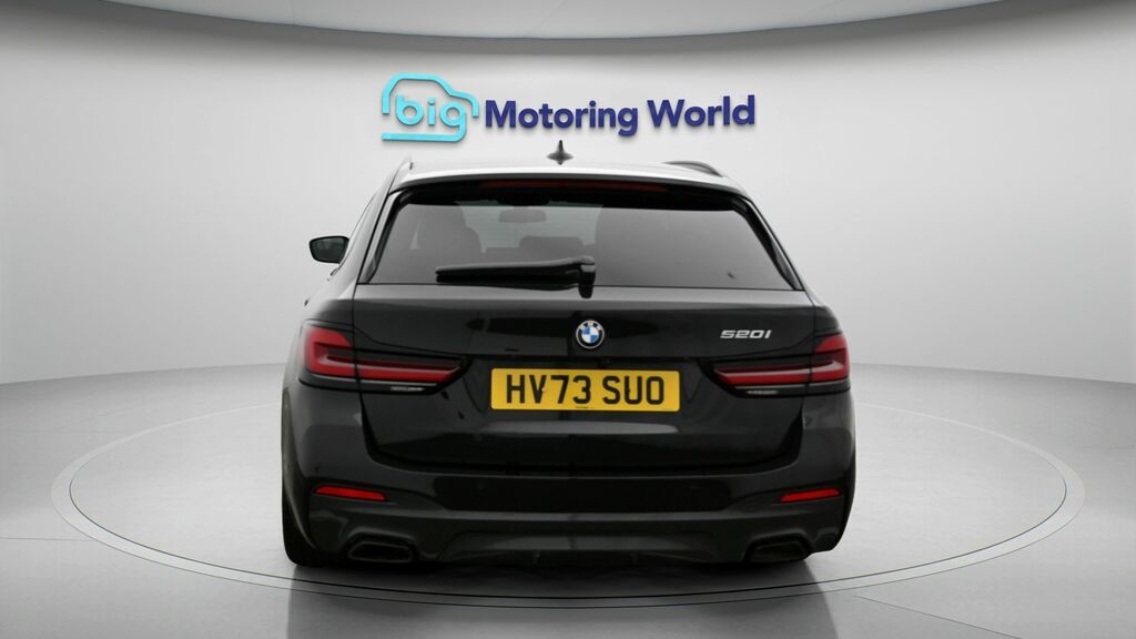 BMW 5 Series Se Blue #6