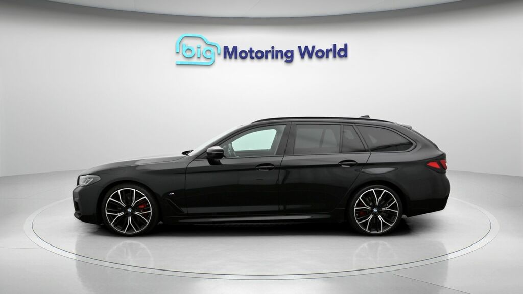 BMW 5 Series Se Blue #4