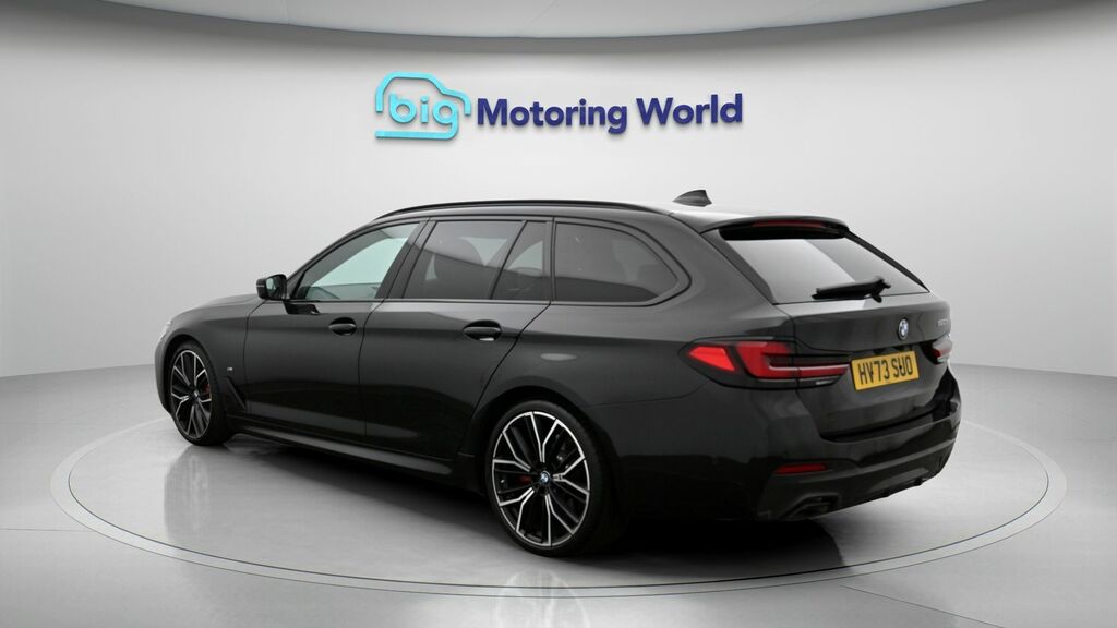 BMW 5 Series Se Blue #5