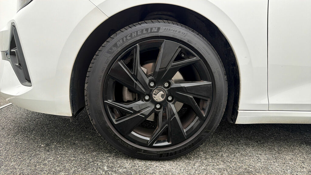 Vauxhall Astra Astra Gs Ev White #17