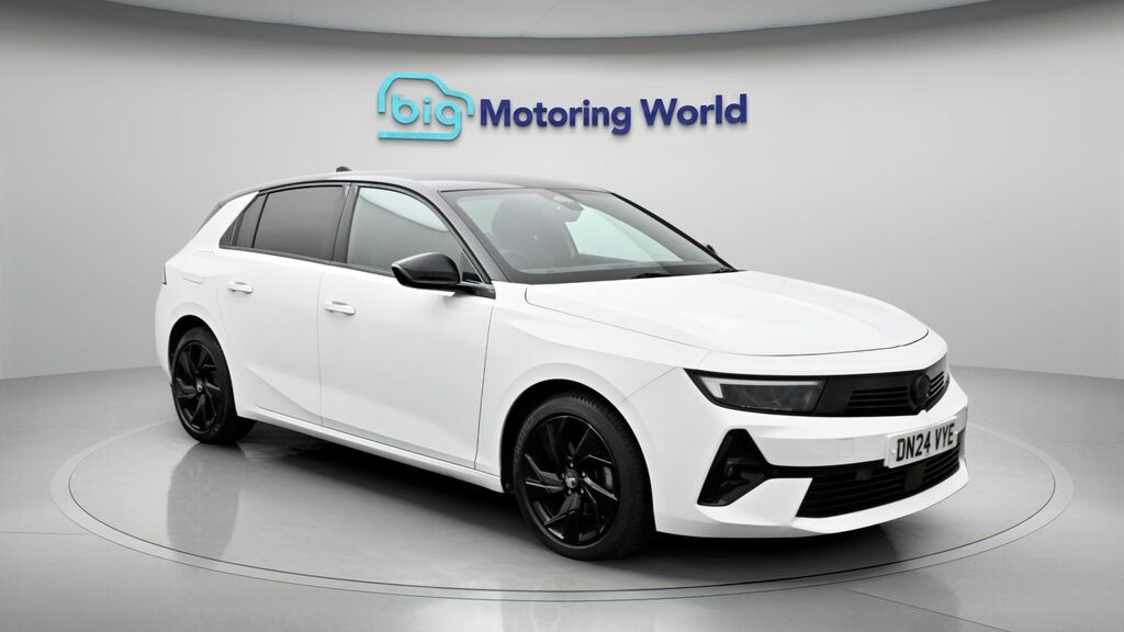 Vauxhall Astra Astra Gs Ev White #1