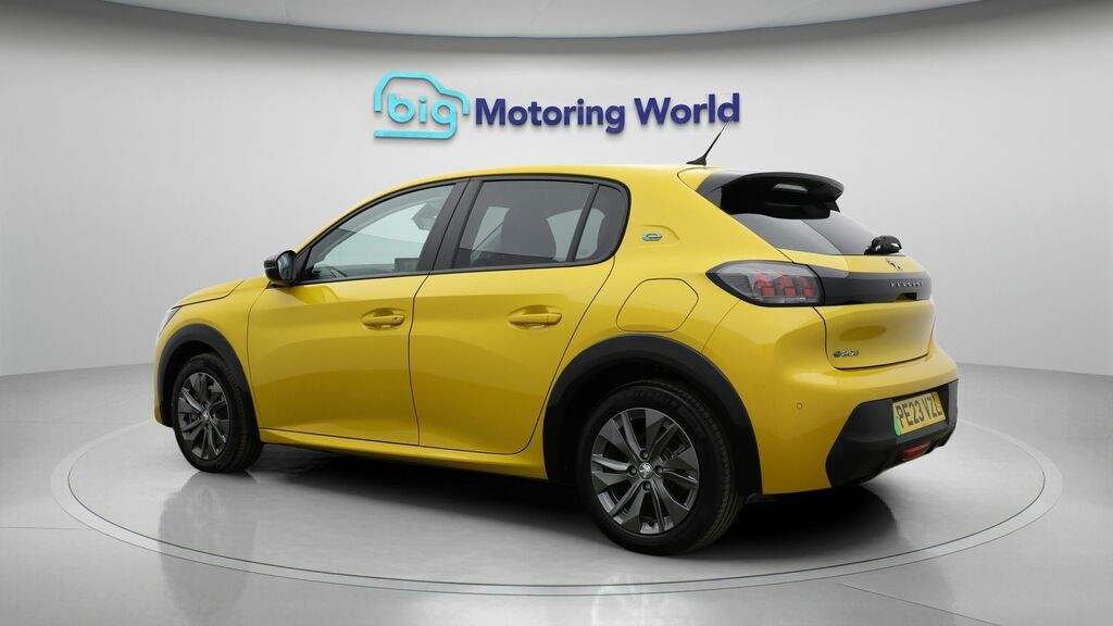 Peugeot e-208 Active Premium Yellow #5