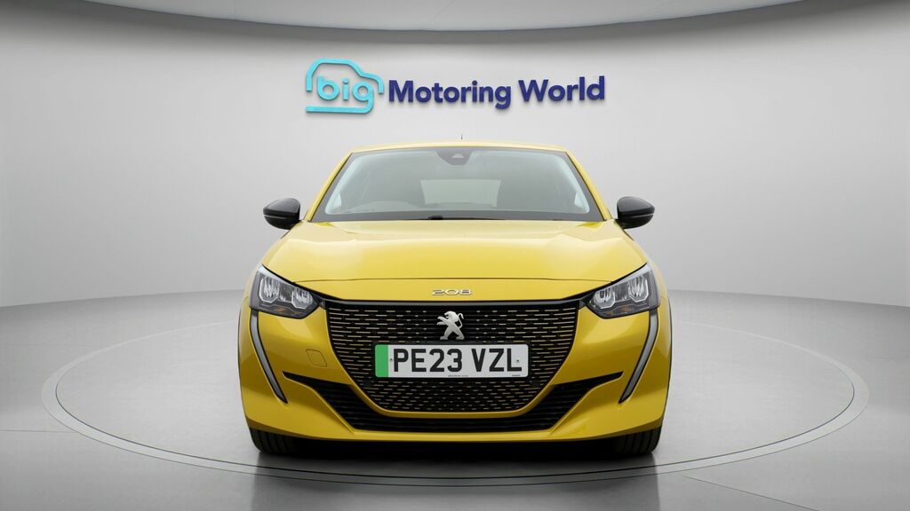 Peugeot e-208 Active Premium Yellow #2
