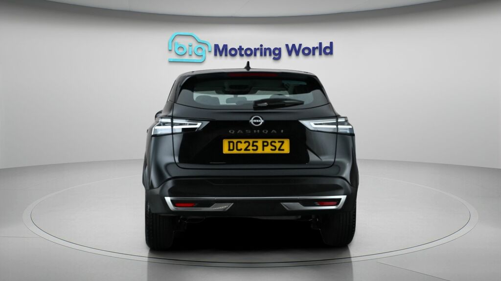 Nissan Qashqai Acenta Premium DC25PSZ Black #6