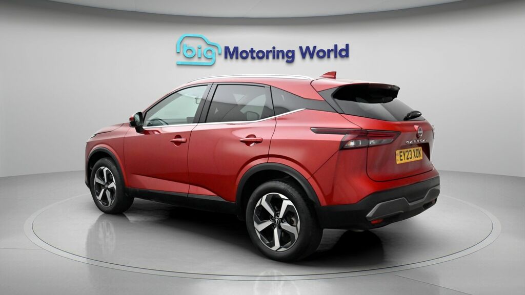 Nissan Qashqai N-connecta EY23XOK Red #5