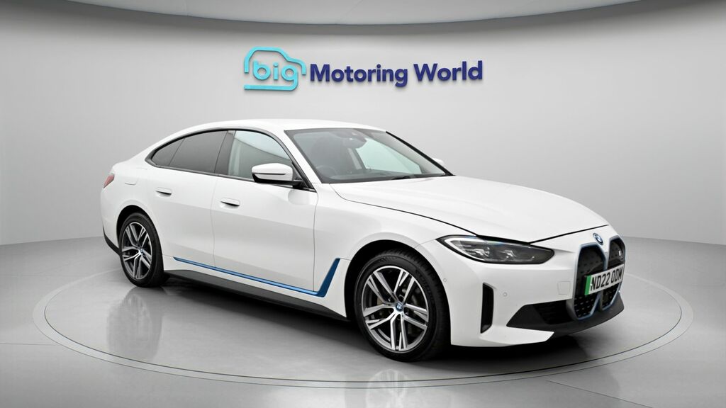 BMW i4 Sport White
