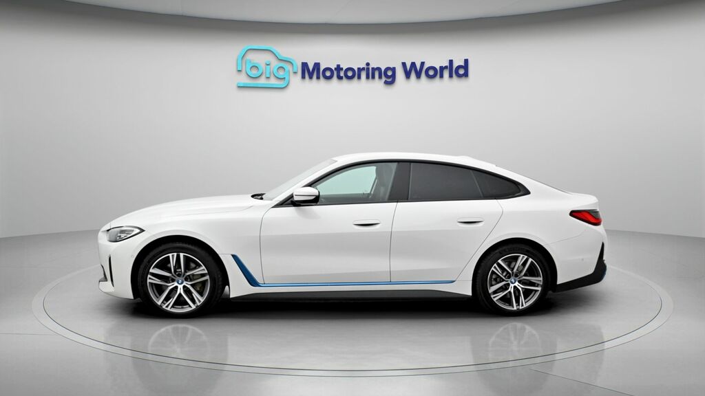 BMW i4 Sport White #4