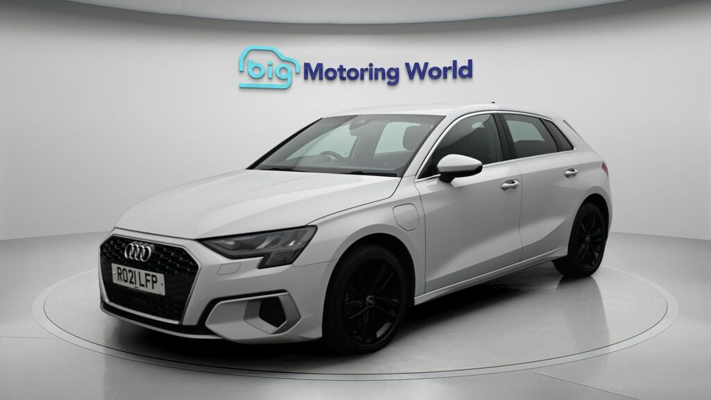 Audi A3 Sport White #3