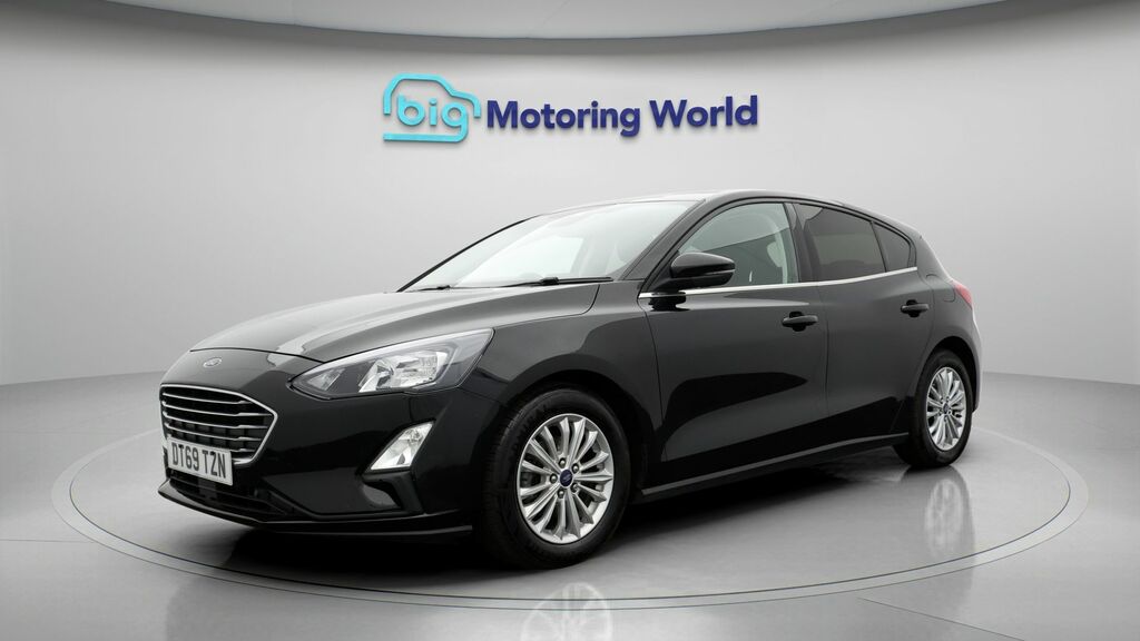 Ford Focus Titanium Black #3