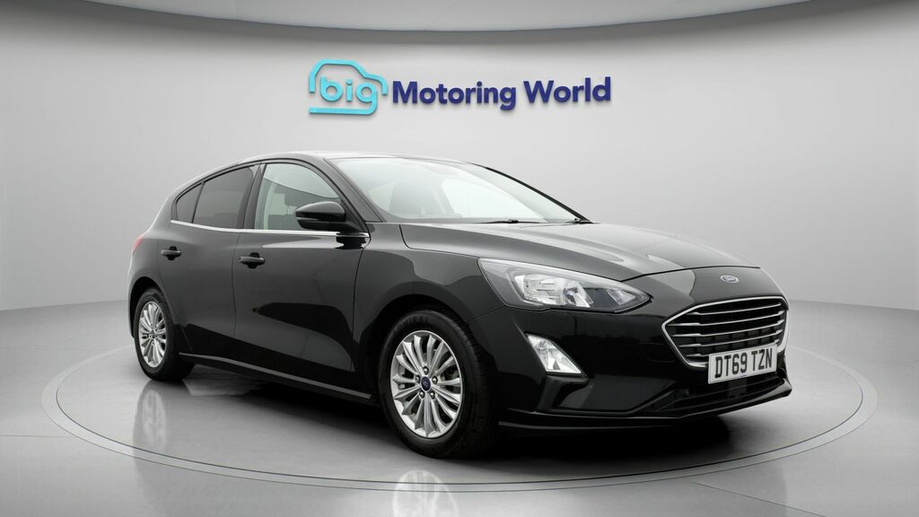 Ford Focus Titanium Black