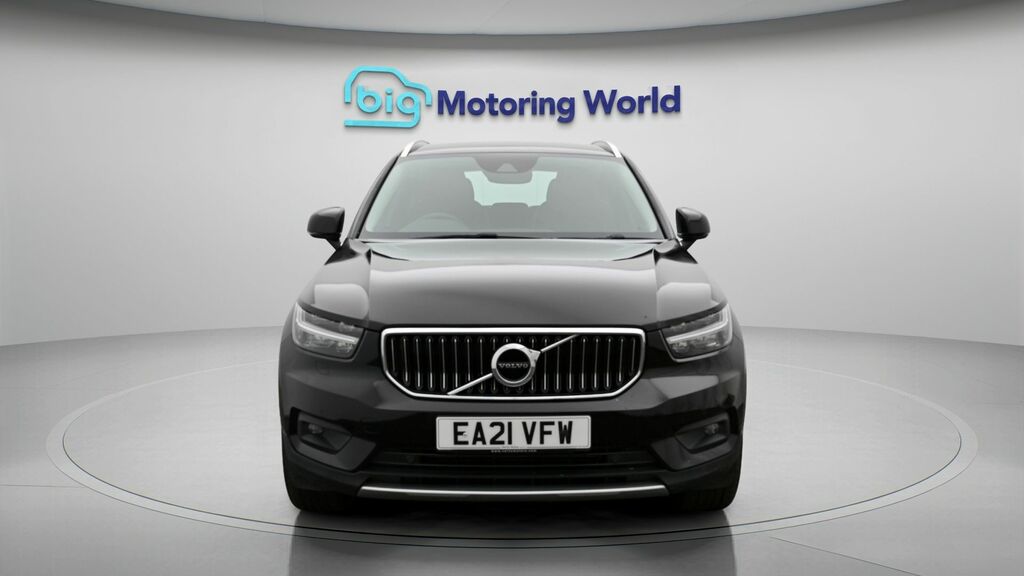 Volvo XC40 Inscription Pro EA21VFW Black #2