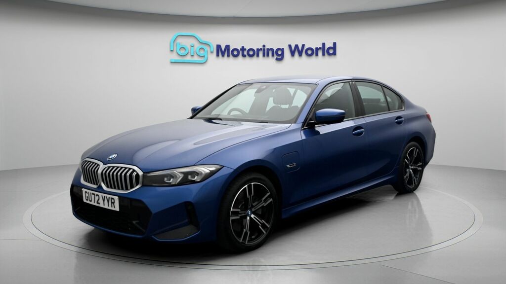 BMW 3 Series M Sport GU72YYR Blue #3