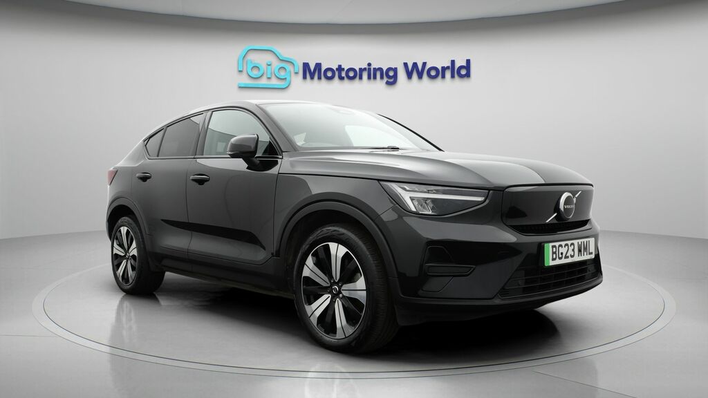 Volvo C40 Core Black