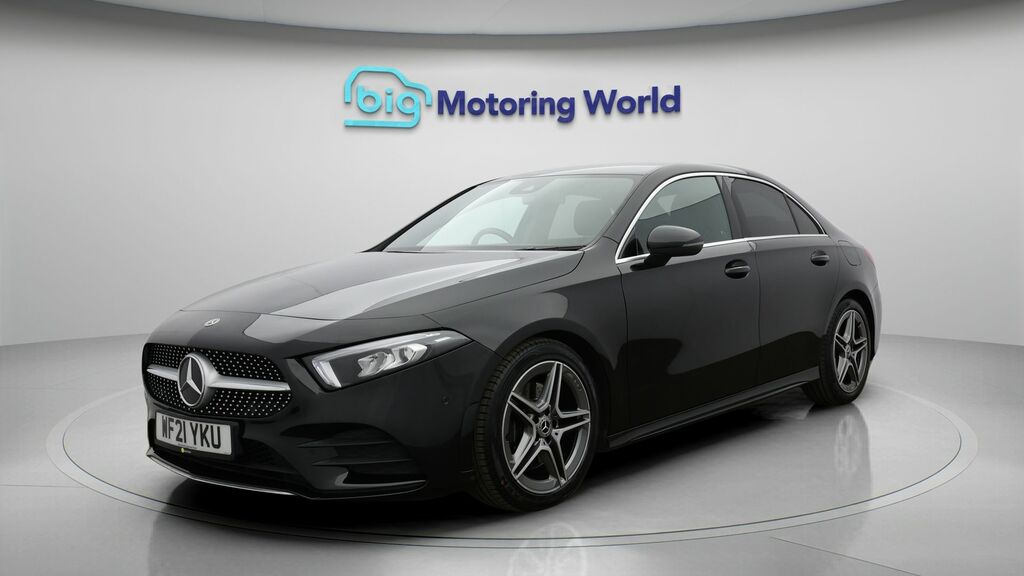 Mercedes-Benz A Class Amg Line WF21YKU Black #3
