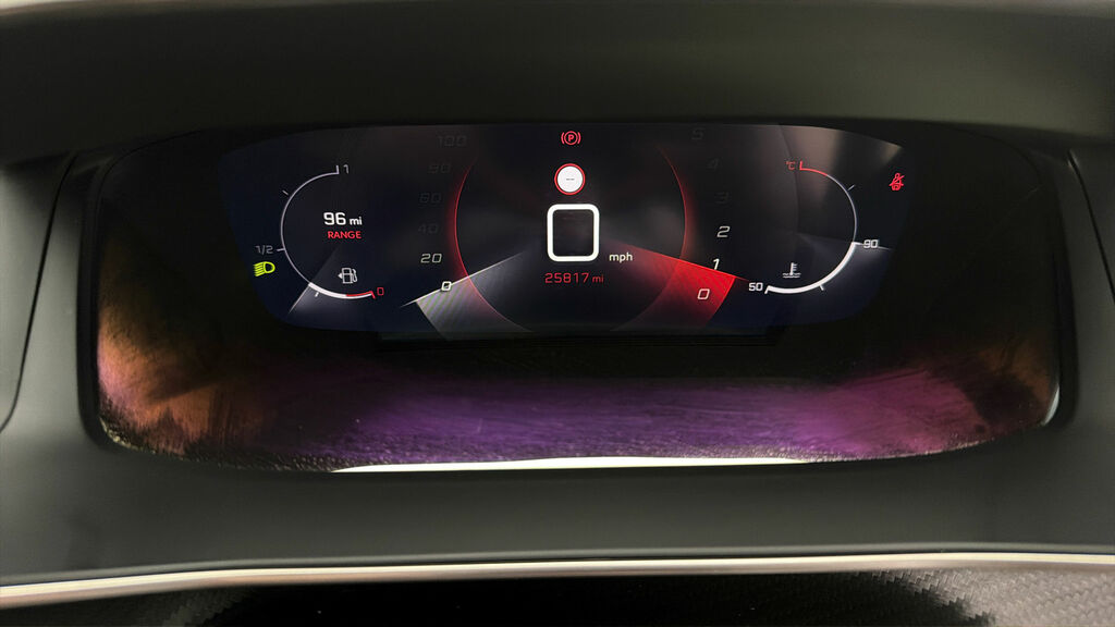 Peugeot 2008 Puretech Active Premium Red #24